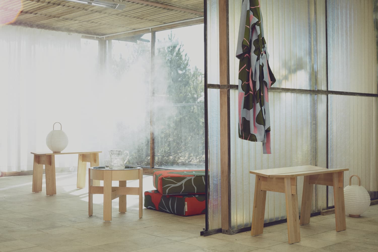 激安 超特価商店街  IKEA x Available Finally Is Collection BASTUA Marimekko's サイドテーブル・ナイトテーブル・ローテーブル